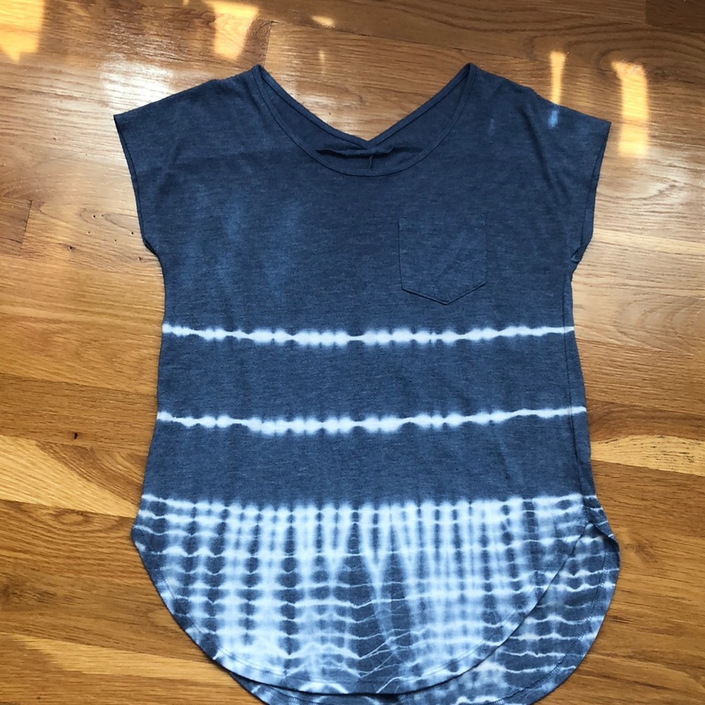 Blue and white mudd shirt